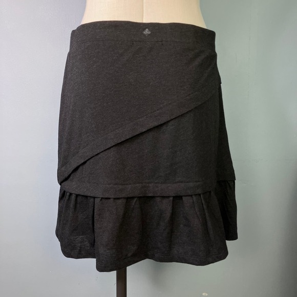 prAna Leah Asymmetrical Ruffle Wool Blend Dark Heathered Gray Mini Skirt Size S - Picture 3 of 14